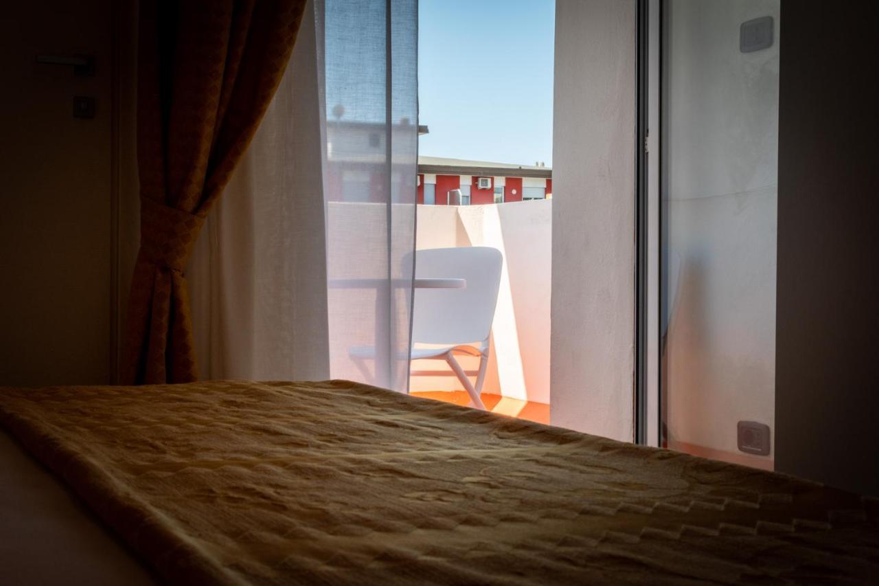 Continental B&B City Hotel Bibione Exterior foto
